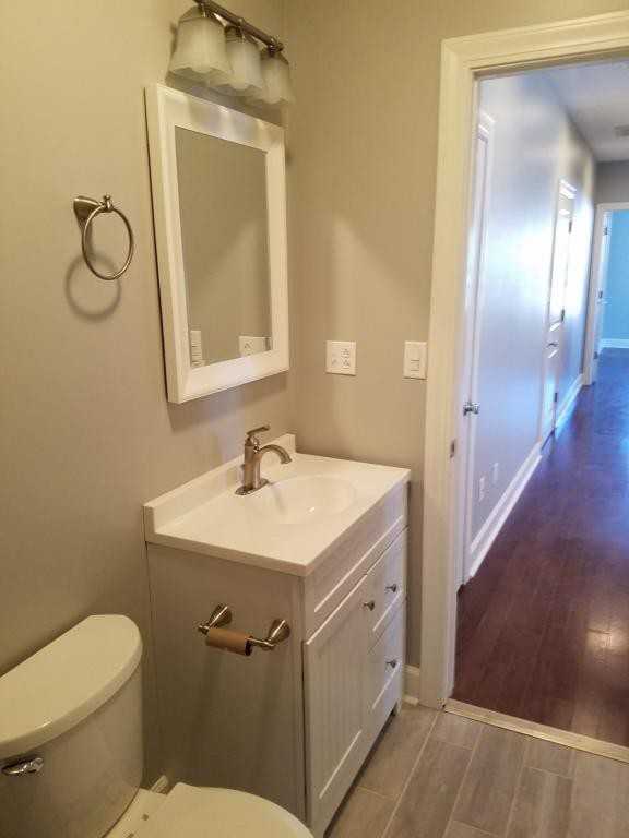 2711 1st Ave #4 - Photo 4 of 11