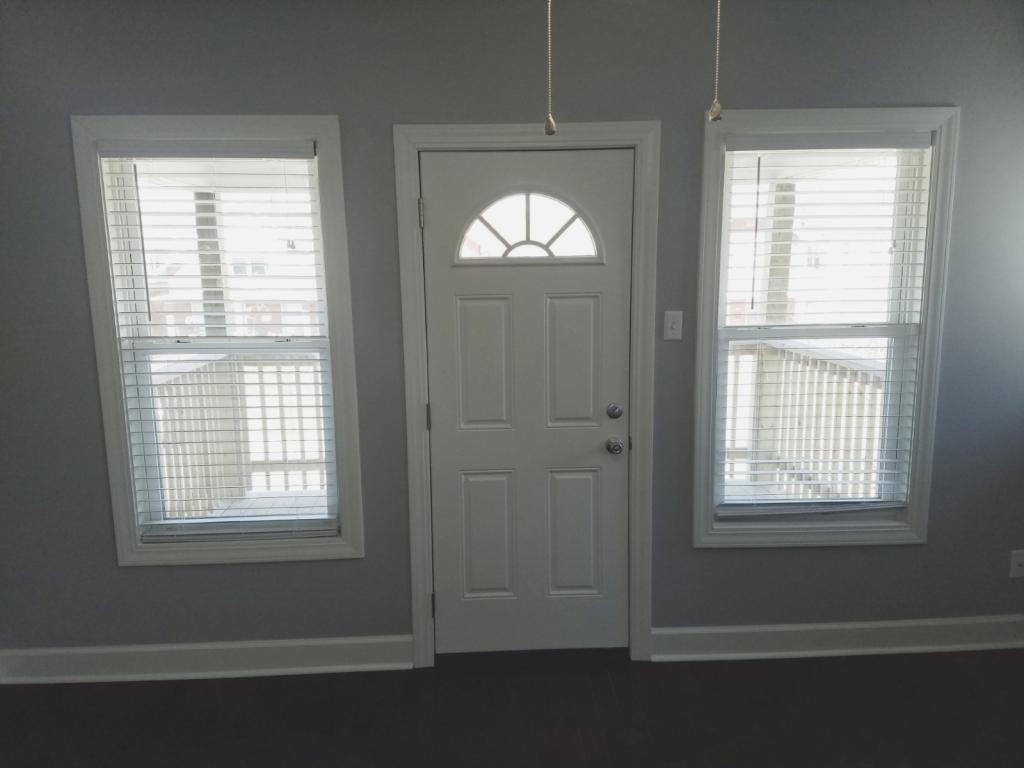2711 1st Ave #4 - Photo 6 of 11