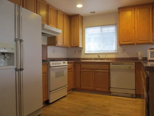 33 Adrian Terrace - Photo 2 of 20