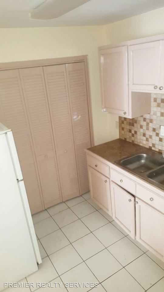 2206 KIMBERLY - Photo 3 of 8