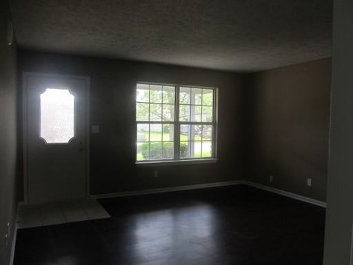 3281 Cherry Lake Ln - Photo 3 of 15