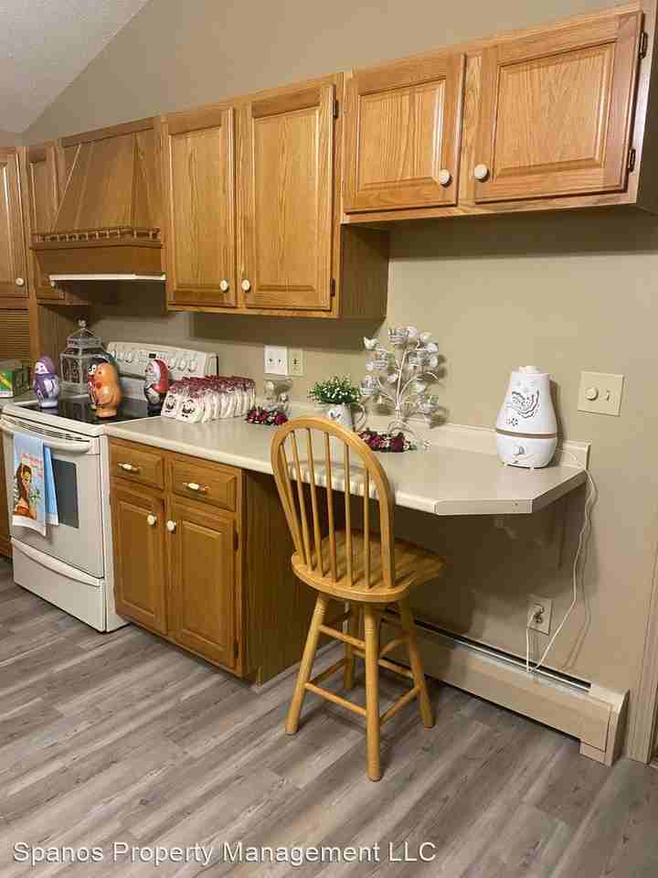 34 Anthony Dr - Photo 2 of 6