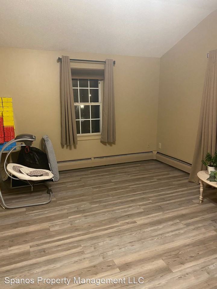 34 Anthony Dr - Photo 3 of 6