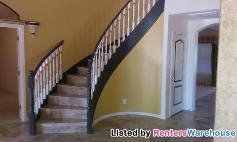 1362 E Erie St - Photo 3 of 15