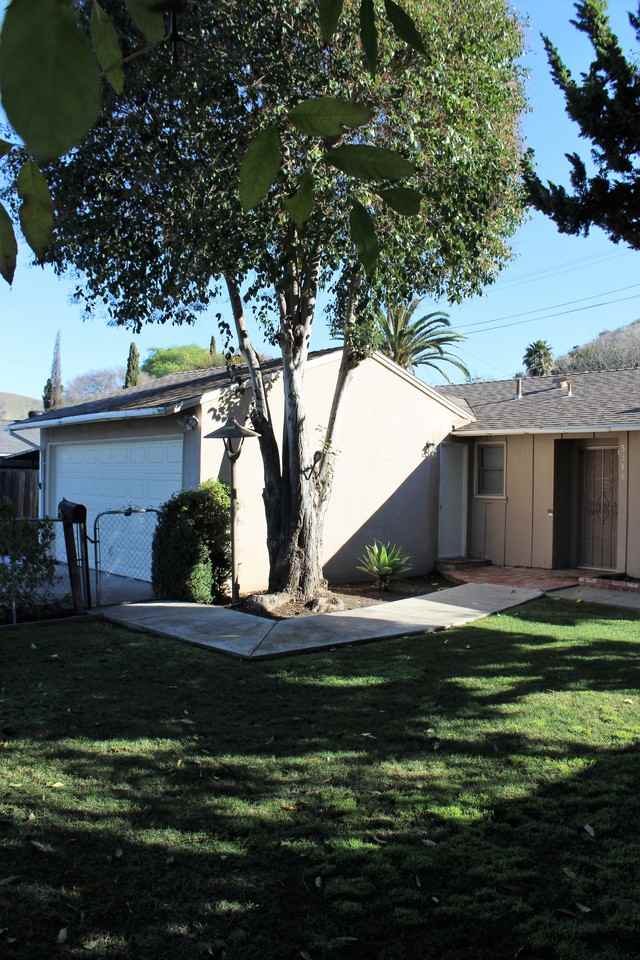 5346 Primrose Dr - Photo 3 of 47