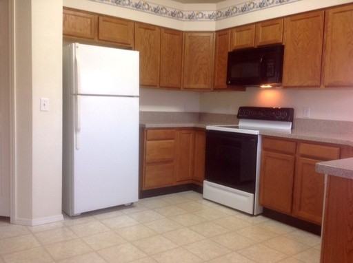 97 Misty Creek Dr - Photo 3 of 11