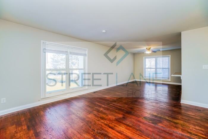 2842 Woodcroft Rd - Photo 2 of 15