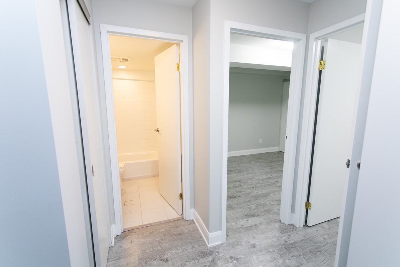 686 Bathurst Street - Photo 13