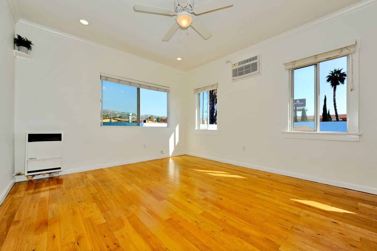 Winona Gardens - Photo 3 of 19