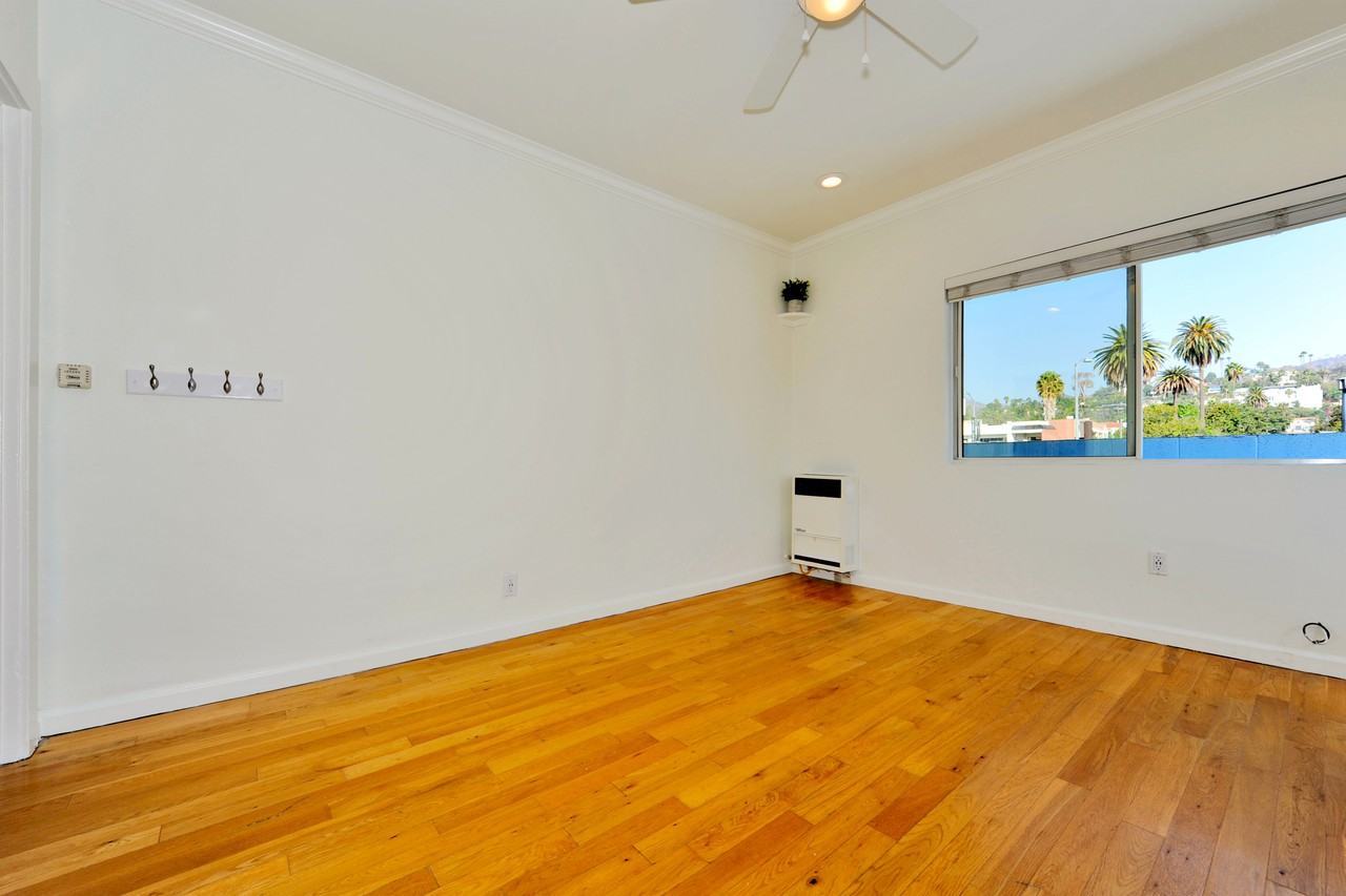 Winona Gardens - Photo 6 of 19