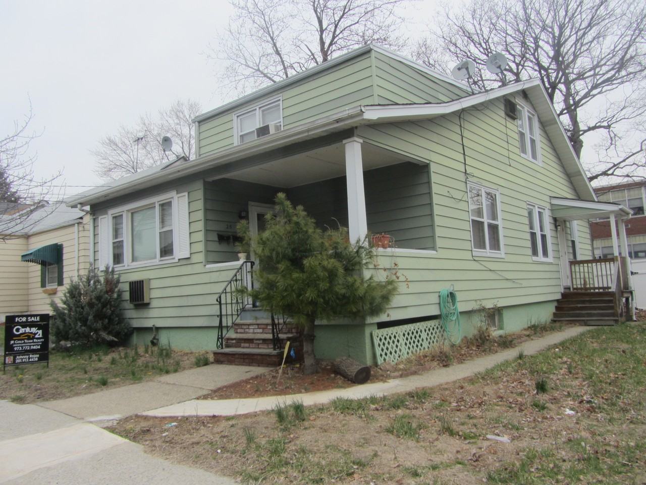 25 Cliff St - Photo 2 of 10