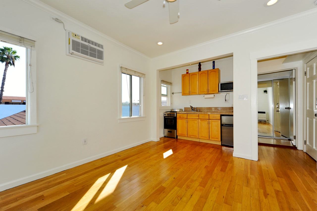 Winona Gardens - Photo 7 of 19