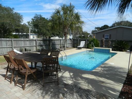 20111 Alta Vista Dr - Photo 3 of 24