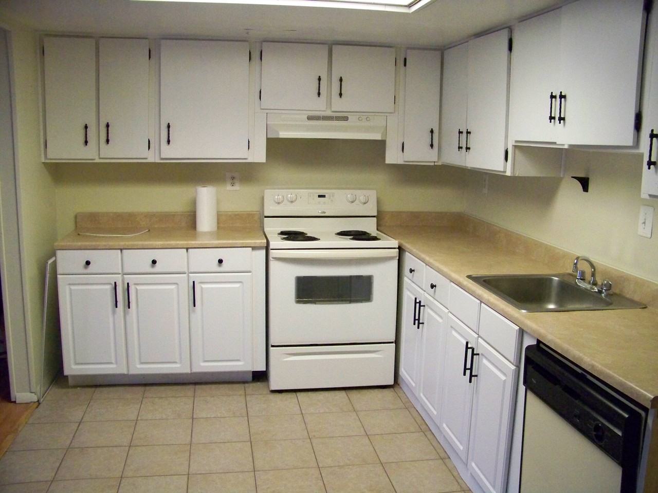 12 Medford Ct - Photo 3 of 7