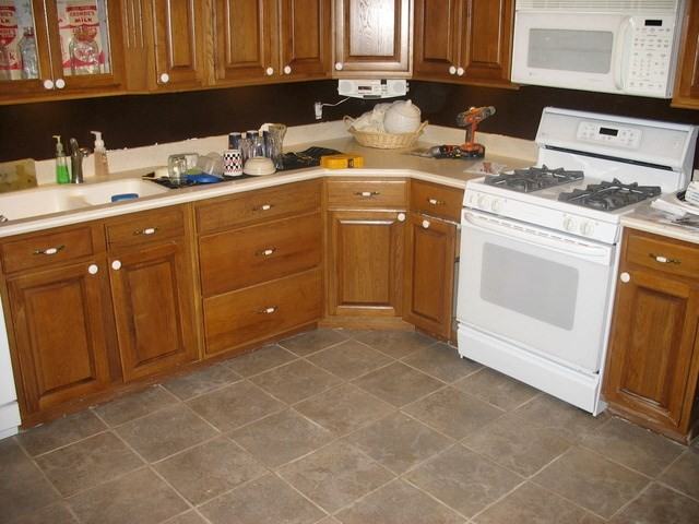 1000 N Midland Ave - Photo 2 of 5
