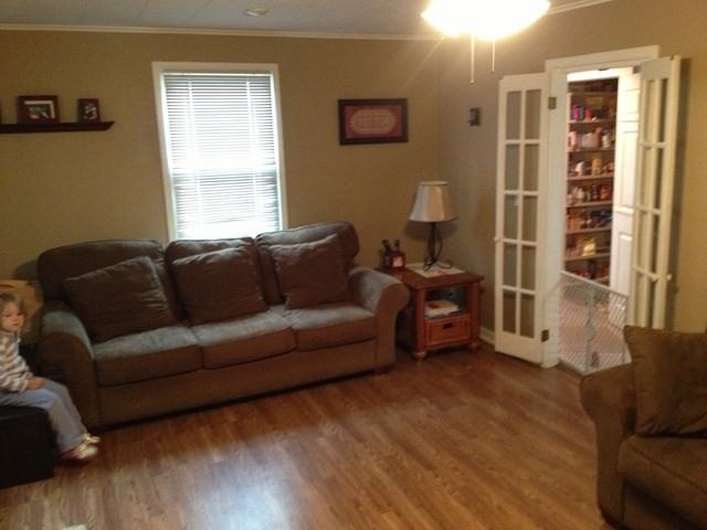 1000 N Midland Ave - Photo 3 of 5