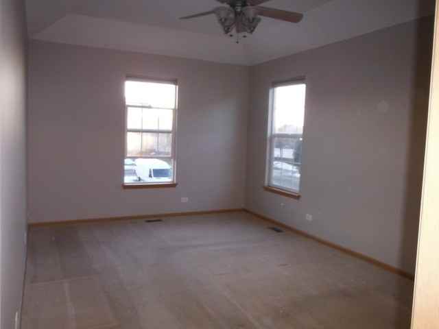 948 Summit Creek Dr - Photo 3 of 15