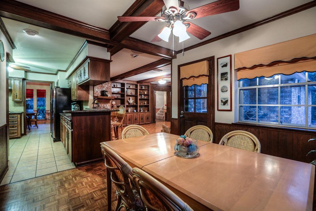 18202 Nassau Bay Dr - Photo 3 of 29