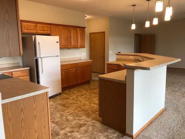 104 Paradise Cir - Photo 3 of 33