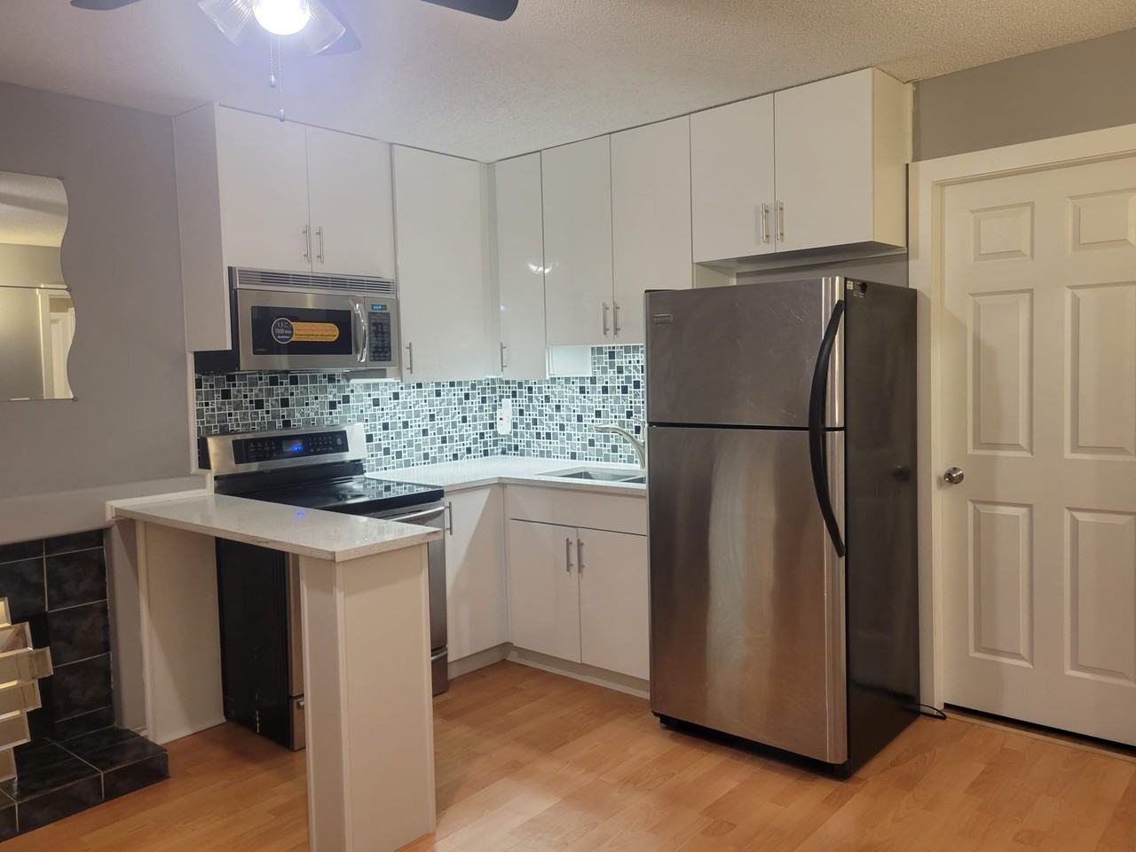 11998 210 Street - Photo 2 of 9