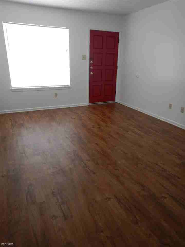 1601 George Bush Dr E - Photo 2 of 11
