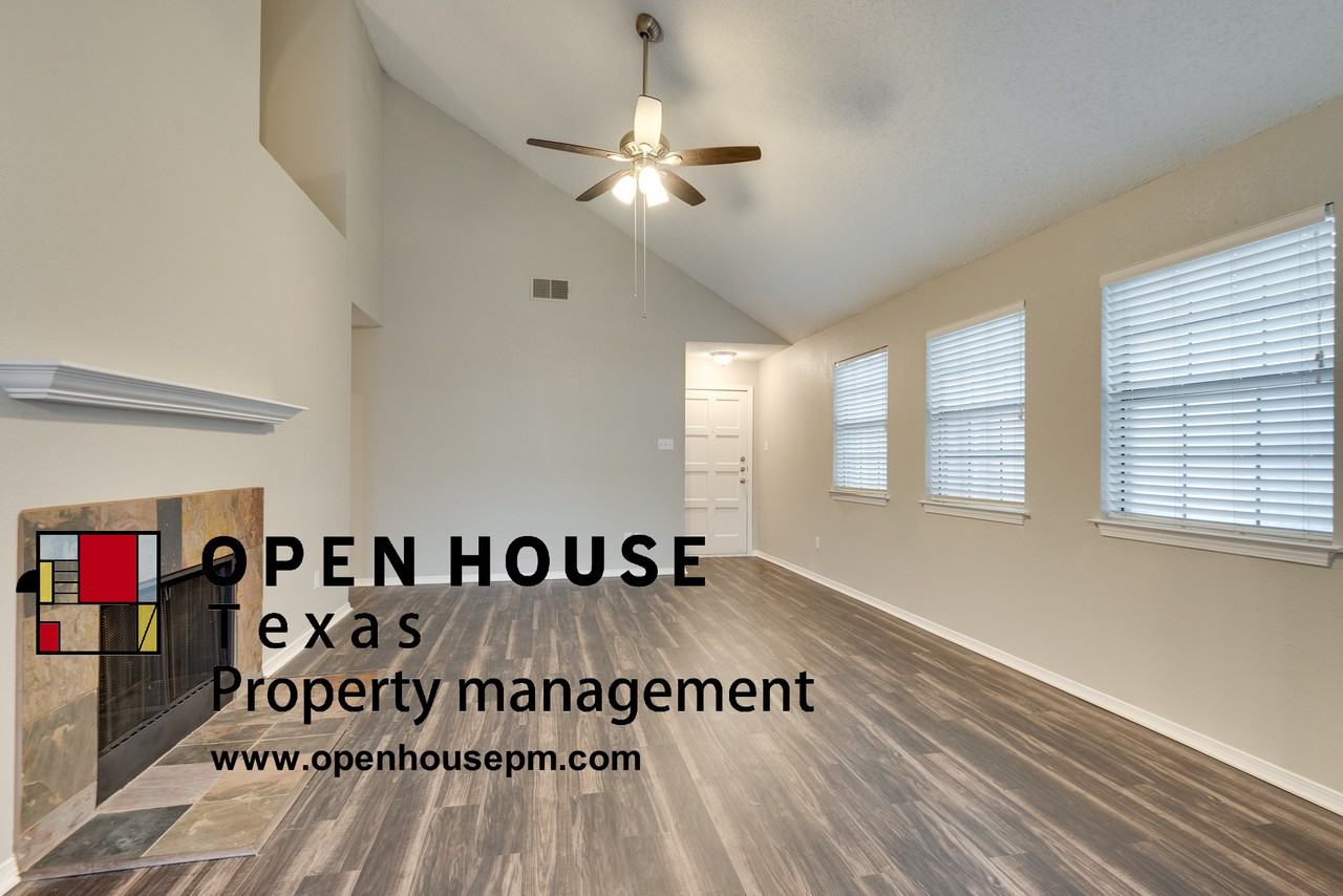 919 Azalia Dr - Photo 3 of 12