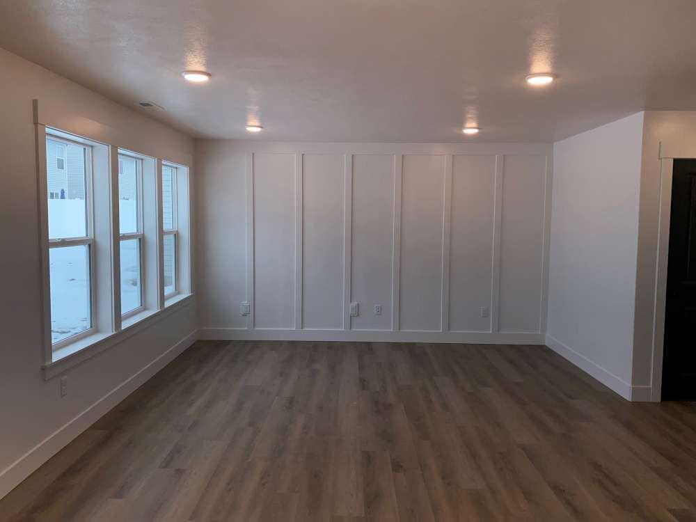 2150 S Creekside Dr - Photo 4 of 16