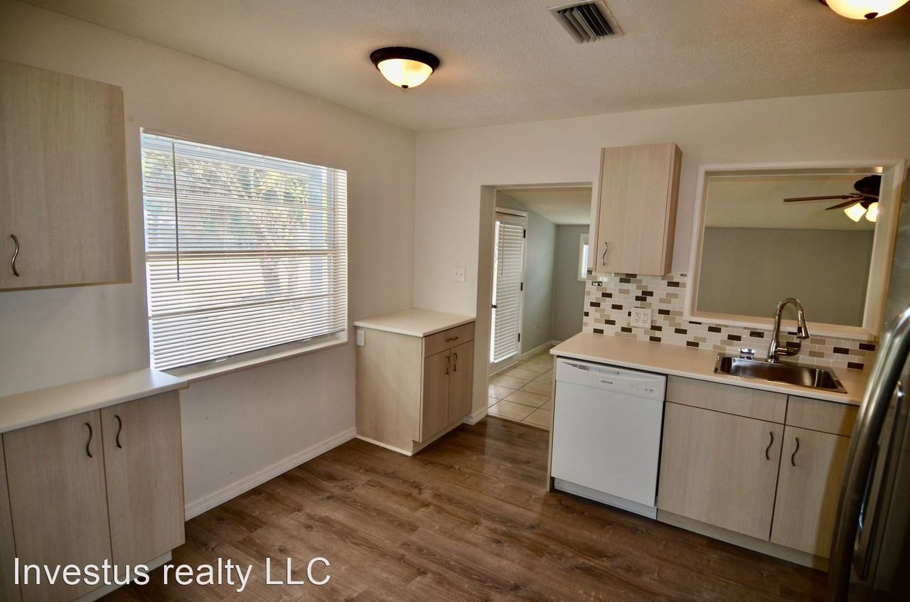 321 40th Street Ct Nw - Photo 3 of 28