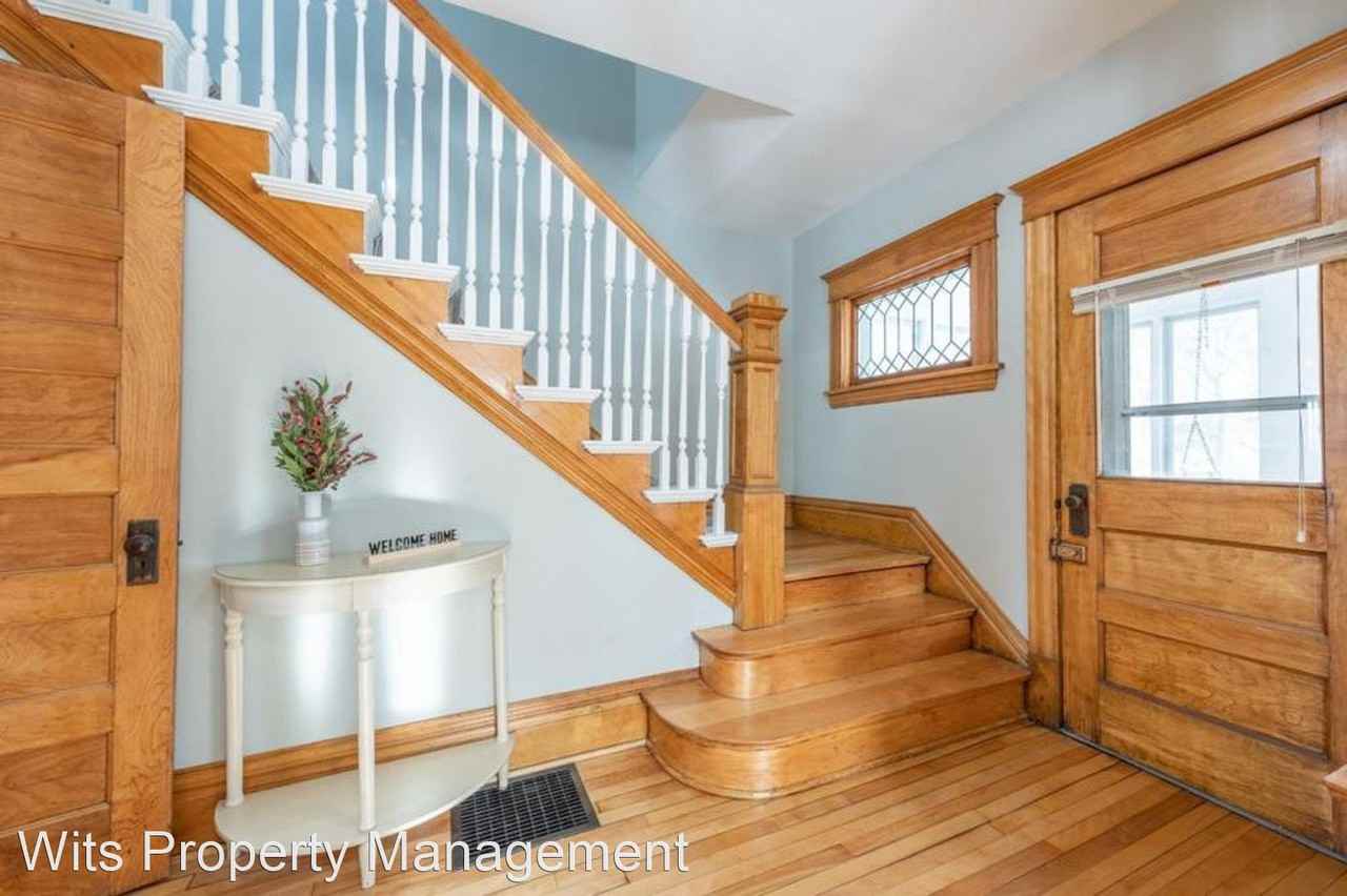 873 21st Ave Se - Photo 2 of 41