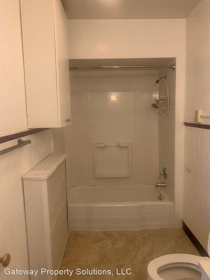 49 MCCLEARY Ave. AMSTERDAM, NY 12010 Priglioni Properties, LLC