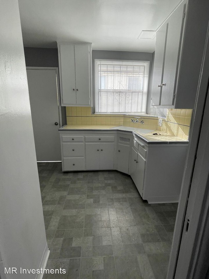 1641 N Hobart Blvd. - Photo 2 of 14