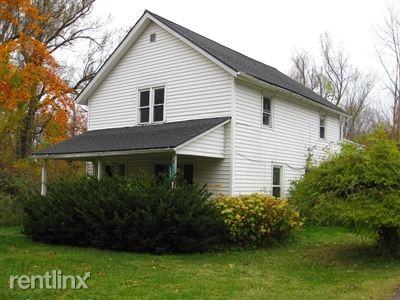 2084 68th St - Photo 2 of 10