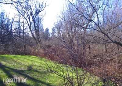 2084 68th St - Photo 3 of 10