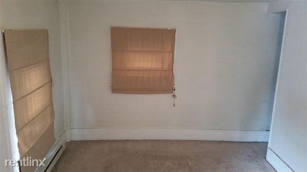 307 W 6th St - Photo 3 of 10