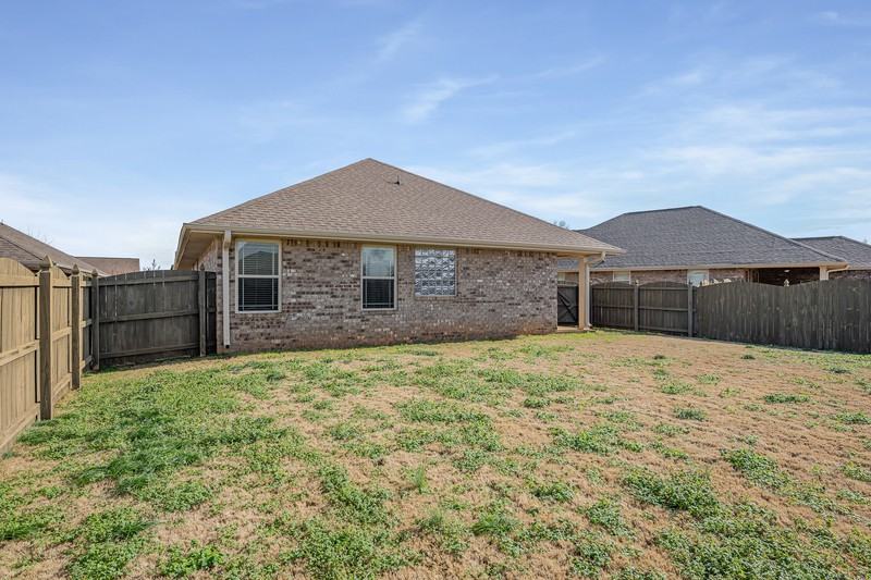 808 Willow Shoals Dr Sw - Photo 5 of 7
