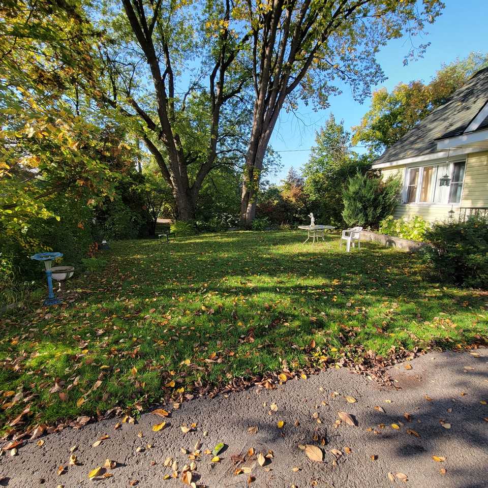 3055 Richmond Road - Photo 3 of 23