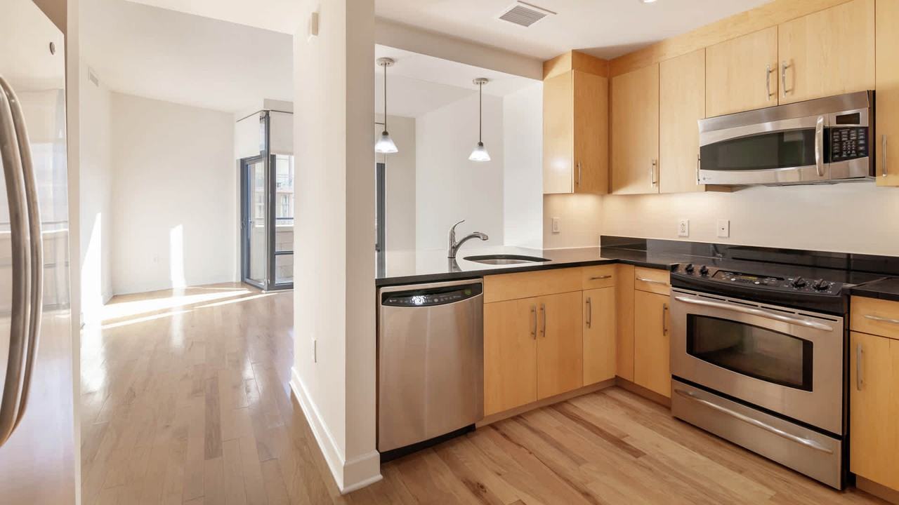 425 Mass - Photo 6 of 50