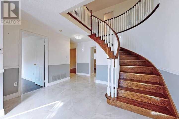 49 Loyal Blue Crescent - Photo 2 of 15