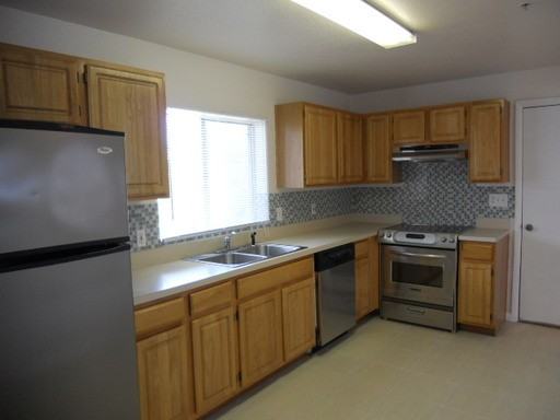 3034 Abaco St - Photo 2 of 9