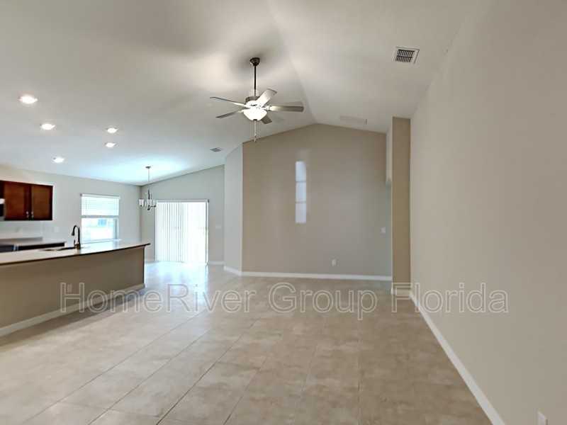 5408 Geneva Way - Photo 3 of 17