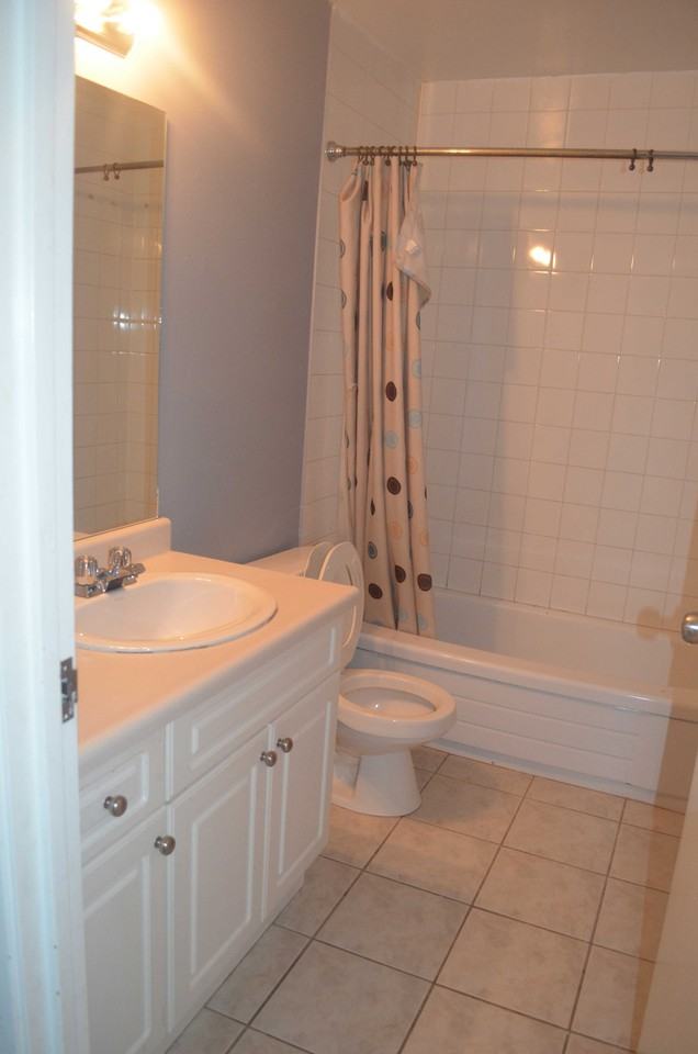 East Park Square Townhouses - Photo 3 of 12