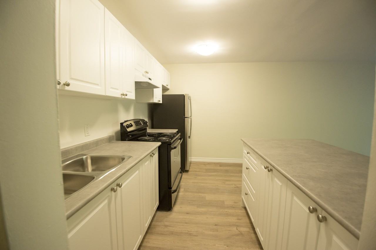 Eastgate and Westgate Apartments - Photo 3 of 9