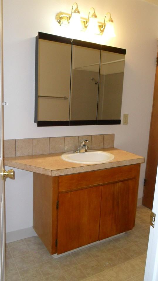 365 Madrona Ave Se #B8 - Photo 6 of 14