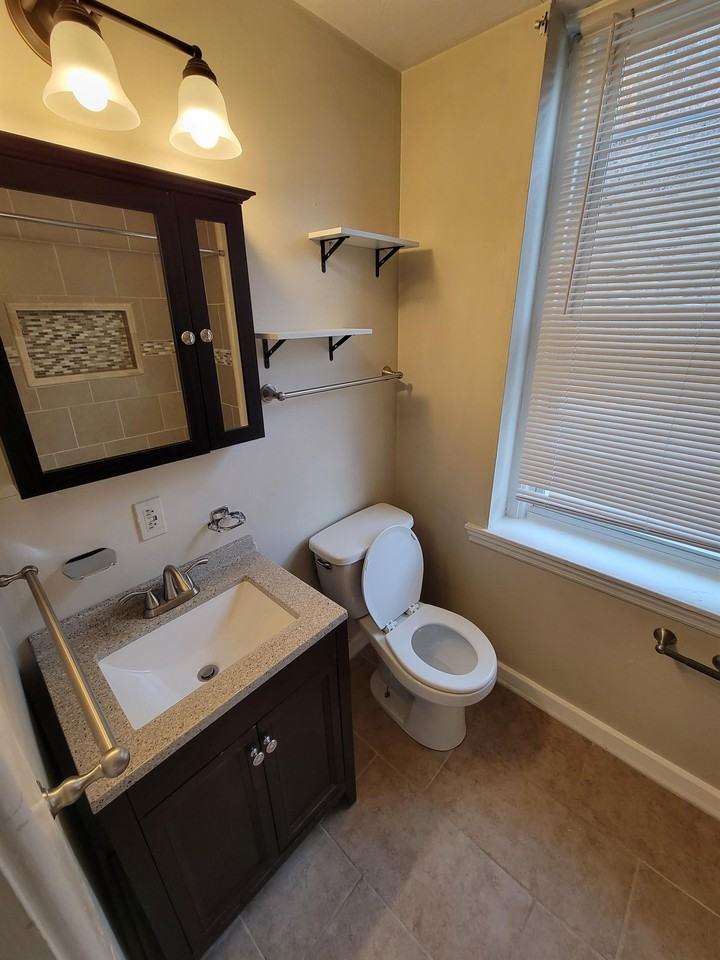1601 Federal St #2 - Photo 2 of 6