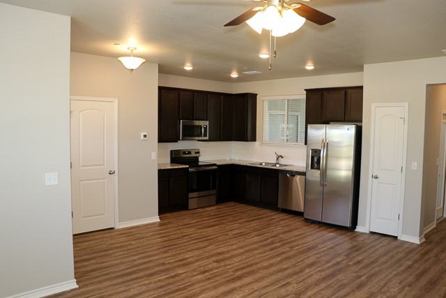 728 Westfield Blvd #728 - Photo 3 of 30
