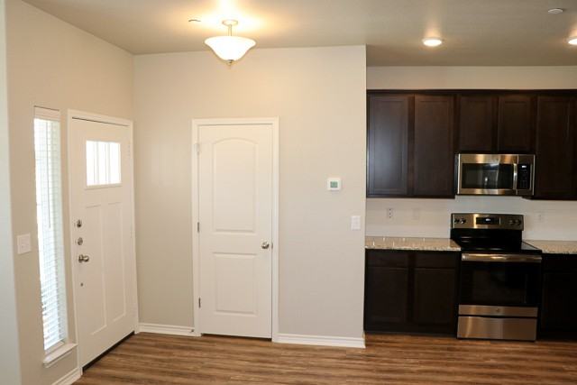 728 Westfield Blvd #728 - Photo 2 of 30