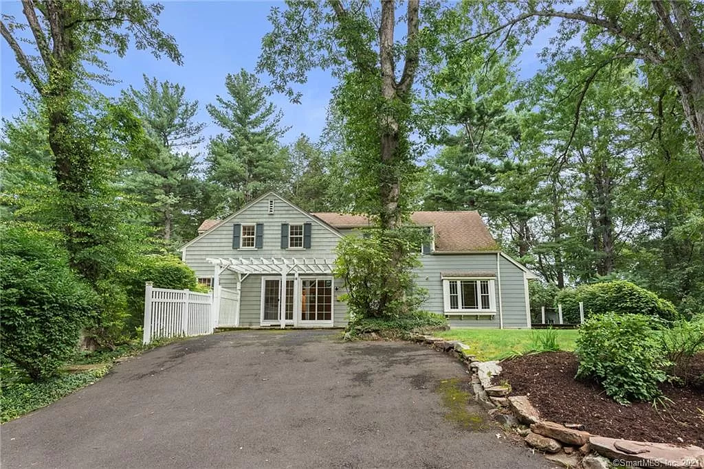 187 West Avon Road - Photo 2 of 18