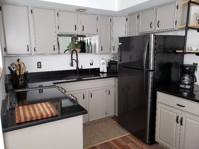 60 Glenwood Ave #2 - Photo 2 of 12