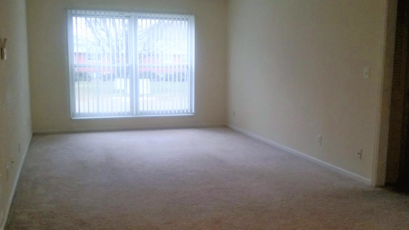 1913 W 1st St - Photo 4 of 32