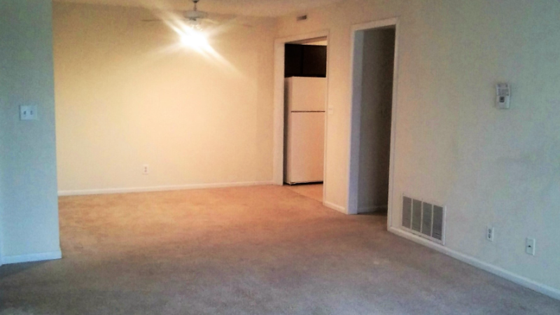 1913 W 1st St - Photo 7 of 32